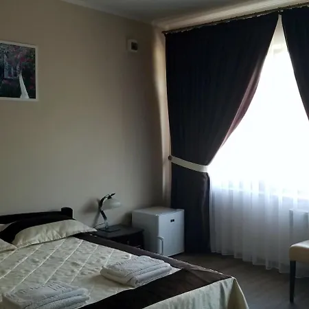 Park מלון Velyikyy Bychkiv