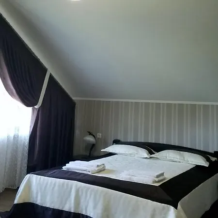 Park מלון Velyikyy Bychkiv