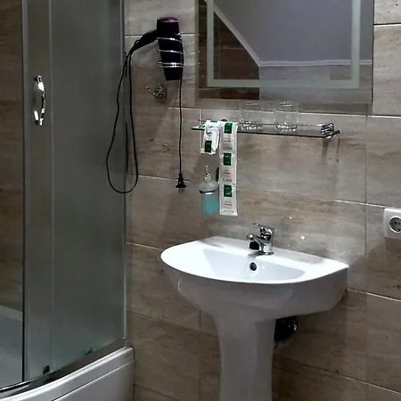 Park מלון Velyikyy Bychkiv